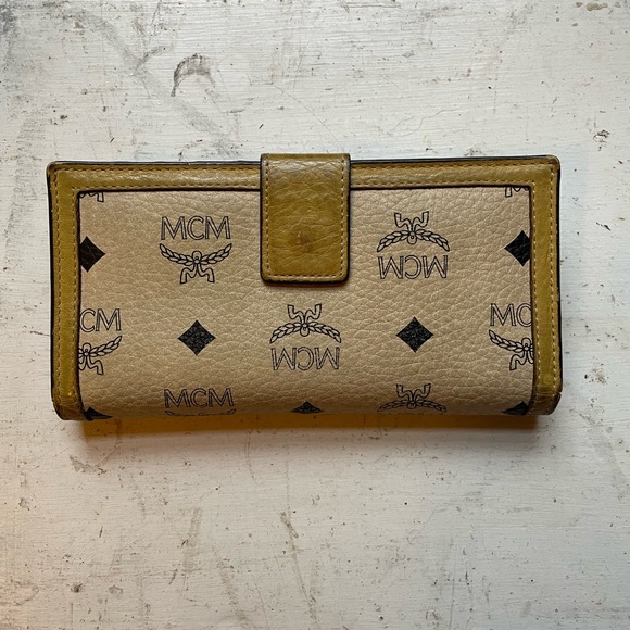 MCM Wallet - Picture 2 of 8